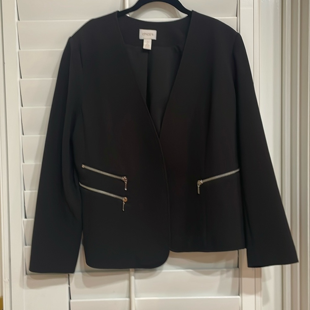 Black Chico’s Jacket Chico’s size 2 same as 12/14, Fully lined/washable.